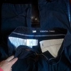 Lee essential chino 8s